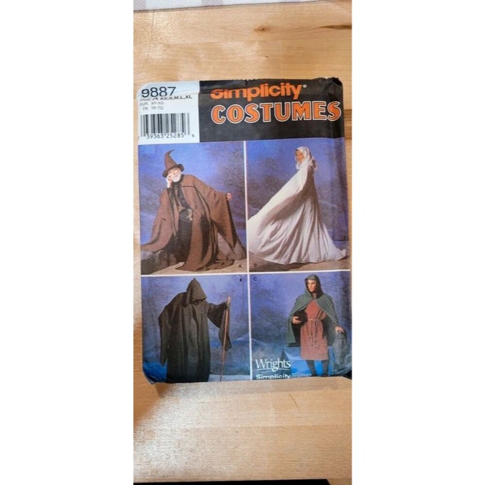Simplicity Costumes 9887 Sewing Pattern Halloween Capes